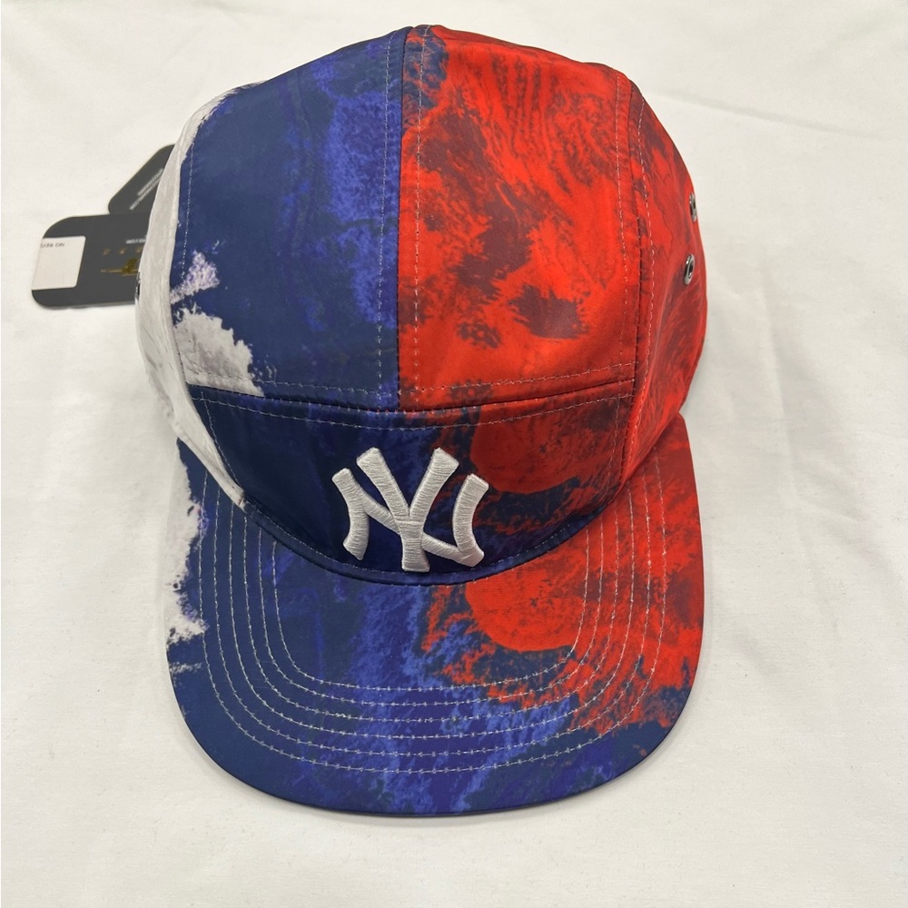 Pro Standard Special Licensed Edition New York Yankees  Red, Blue, and white hat